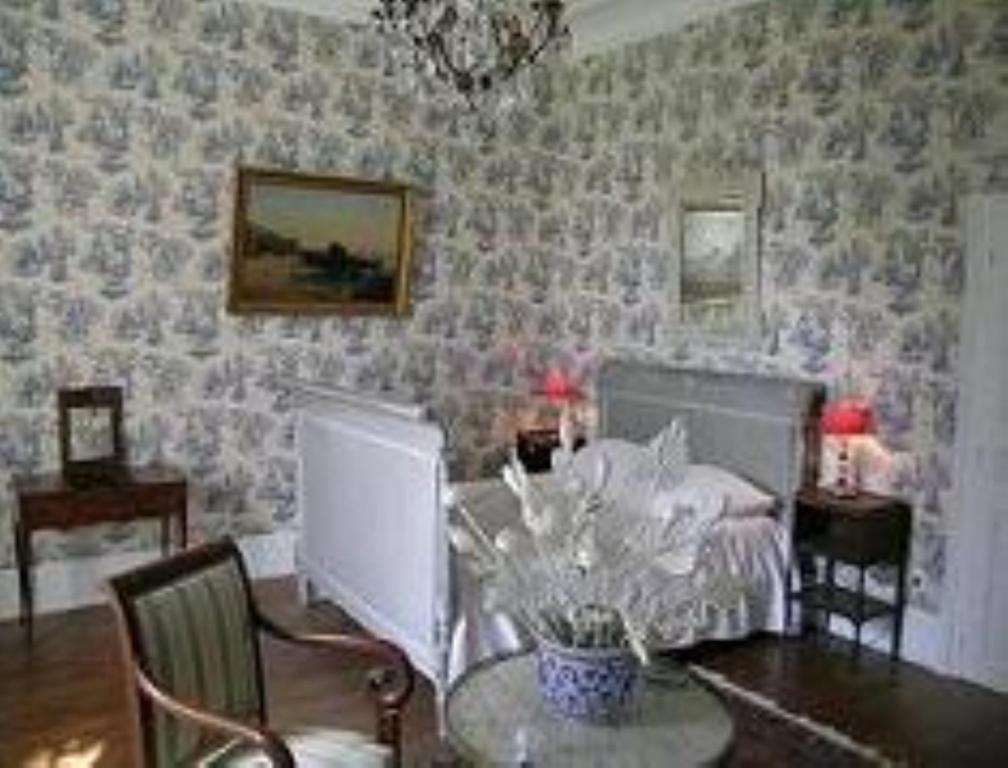 Chateau De Villars Villeneuve-sur-Allier Room photo